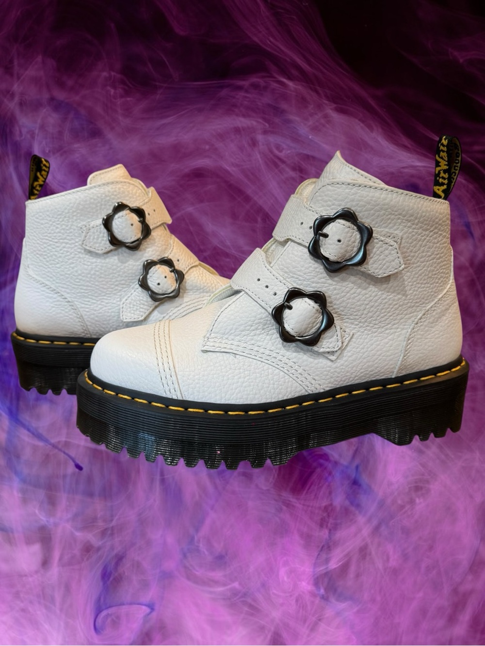 Dr. Martens Devon Flower Buckle White Pebbled Leather Platform Boots Sz 9 NEW - Picture 9 of 16